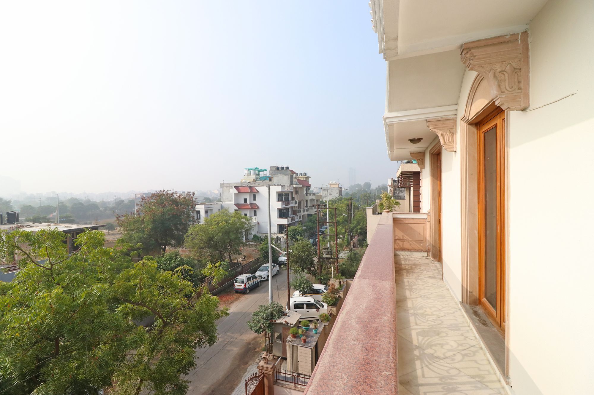 Fabexpress Ashray Hotel Noida Exterior photo